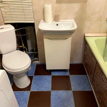 Продам 3 кім в центрі вул Ярослава Мудрого.