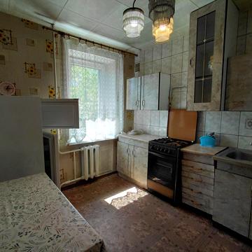 Степана Бандери вул. (Шмідта), 25