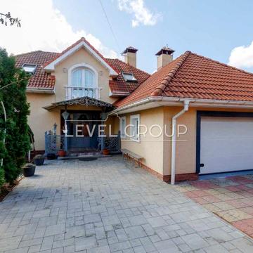 Продаж будинку з ремонтом 250м2 12сот Глеваха, поруч ліс озера