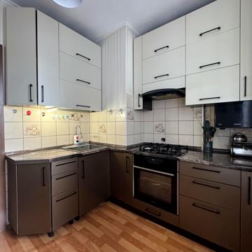 Млинівська вул., 41