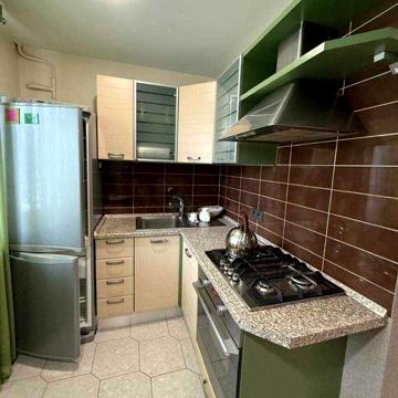 Продам 3х комн квартиру м. Дворец Спорта Новые дома