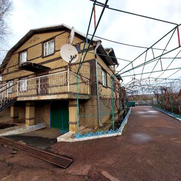 Продам Будинок 379,2м.кв., земельна ділянка  0,250га