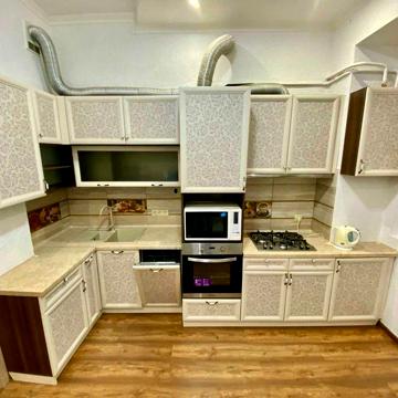 Продаж затишної квартири в центрі міста не за всі гроші