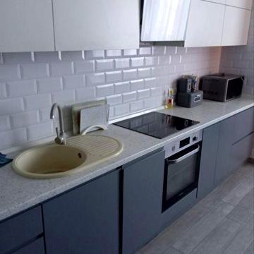 Продам в новобудові з ремонтом  2 кімн.кв. на Таврійському