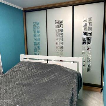 Продам 3-х кім. кв з рем, автономкою і технікою у центрі.