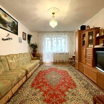 Продаж квартира на вул. Є.Коновальця 2-х кімнатна Чешка