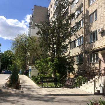 Келецька вул., 73