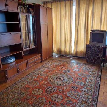 Кввртира на Борщаговке возле Обойного рынка