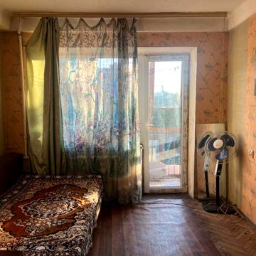Продам 2-кімнатну, Верховної Ради 26а, Соцмісто, метро. Без комісії