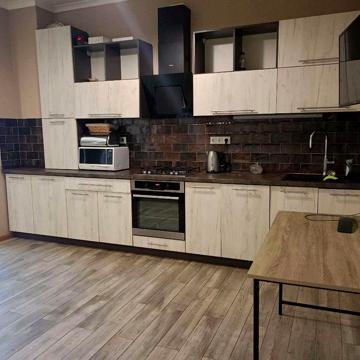 Оренда 2 кім с. Гатне вул. Абрикосова,14 метро Теремки-10 хвилин