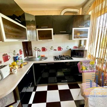 Продам 2 кімн.квартиру смт.Зарічне(Гвардійське) м.Самар