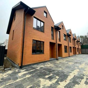 Продається таунхаус з центральними комунікаціями!!! Без %