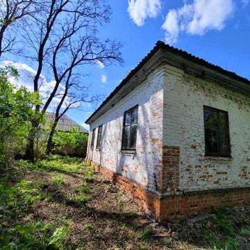 Дім та земельну ділянку. Чернігівська обл. Прилуцький район.