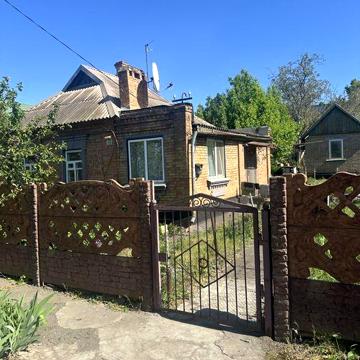 Будинок в затишному районі