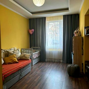 Дмитра Вітовського вул. (), 23