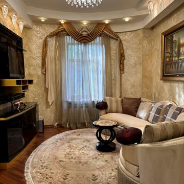 Лютеранська вул., 8
