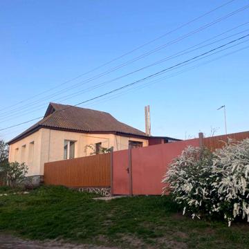 Продаж житлового будинку в місті Буринь