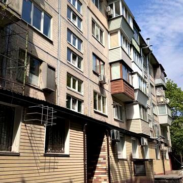Романа Ратушного вул. (Волгоградська), 41