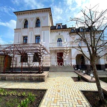 Аренда элитного дома Печерск, Дружбы Народов, ул. Лубенская