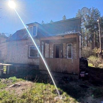 Будинок з ділянкою 6 соток