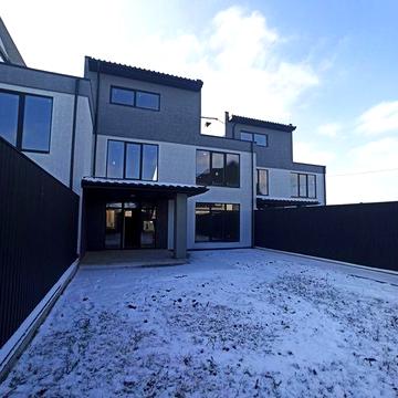 Продаж сучасного триповерхового танхауса! Без комісії для покупця!