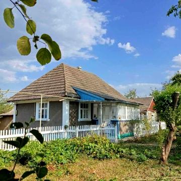 Продам будинок у тихому місці  с. Велика Слобідка