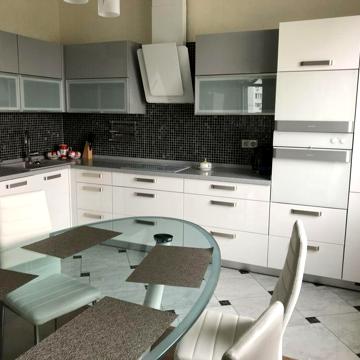 Продам 2 ком.кв.студия ул.Срибнокильская 3А Позняки