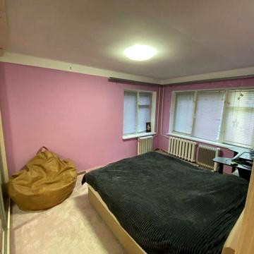 Продам 2к квартиру Парково-Сирецька 12Б