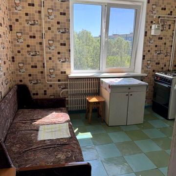 Сдам свою однокомнатную квартиру на ж\м Парус 2, ул. Гидропарковая 1.