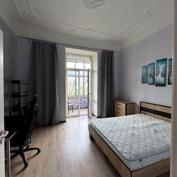 Рейтарська вул., 35