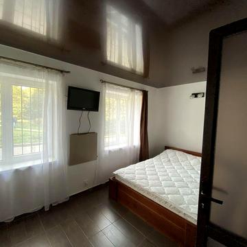 2 к Володимира Великого ( Макдональдз)