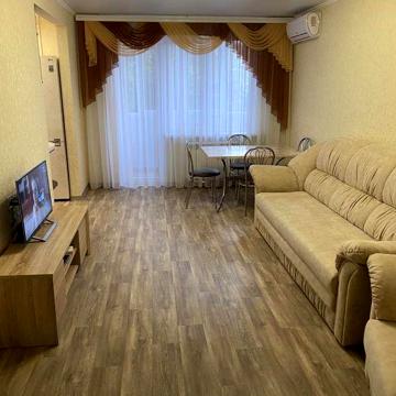 Здається 2х кімнатна Пушкіна буд.3