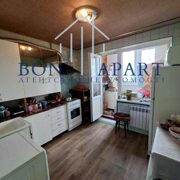 Олександра Архипенка вул. (Мате Залки), 10б