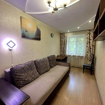 Довгострокова оренда 2к Квартира Космонавтів вулиця