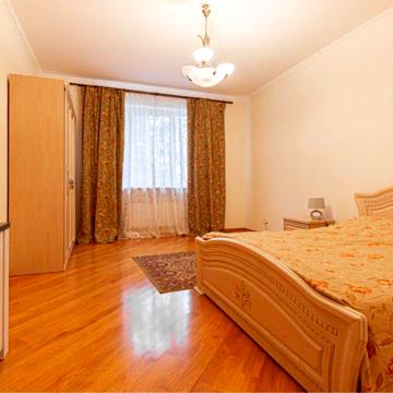 Оренда Будинку чудова локація 1200$ торг у зимовий період