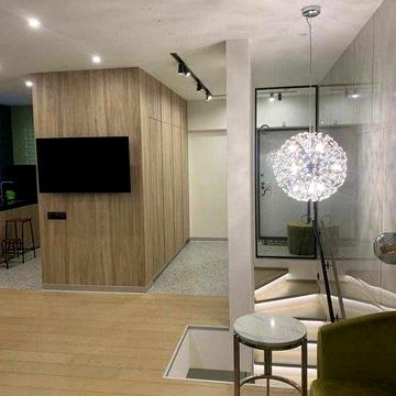 Продам 2 комнатную квартиру район Музкомедии