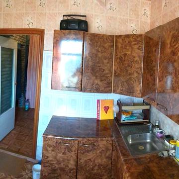 Продам 2 кімнатну квартиру 4 мкрн 5\10 - Лагуна.