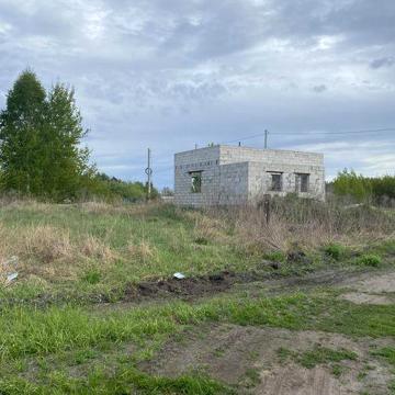 Продам участок з будинком