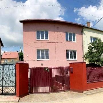 Продається будинок м.Самбір