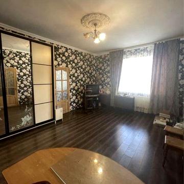Продаж 2-х кімнатної квартири в центрі