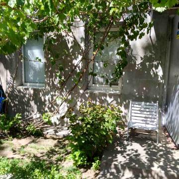 продам жилкоп 1кімнатний по вул сінна за рогом містечко казка та ДК