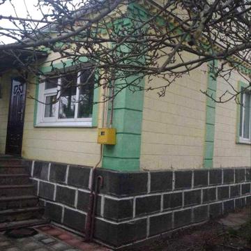 Продаж 2-п будинку з меблями (76 кв. м) і ділянкою на 12 соток