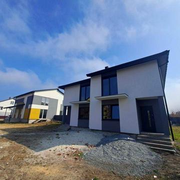 Затишний котедж 130 м² у с.Суховоля по вул.Коновальця, 3,5 сотки землі
