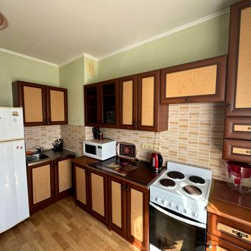 Олександри Екстер вул. (Марини Цвєтаєвої), 3