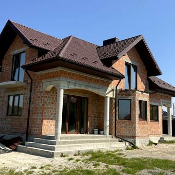 Продам будинок у Рудному, 185 м², під оздоблення, 7 соток