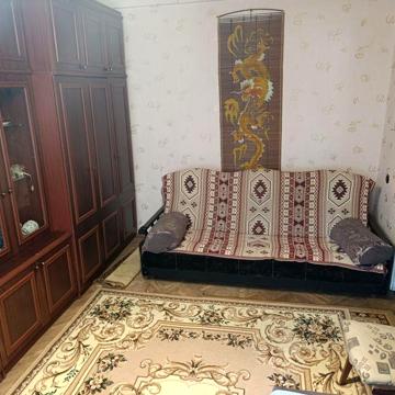 Срочно сдам 1-ю КВ. на Виговського 20
В квартире есть диван,телевиз