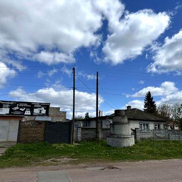 Продам дім 91 м2 , ділянка 0,15 га з великим гаражем в с. Манжосівка