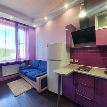 Продам 1 к.кв район  Локоматива,  Центральный рынок