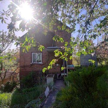 Продаж цегляного дачного будиночку, м-н Ружична по приємній ціні.ktr