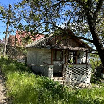 Продам дачу в дачном кооперативе ,Ямбург.